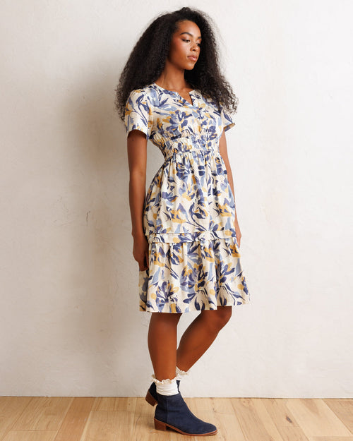 Abstract Floral Tiered Knee-Length Dress with Pockets