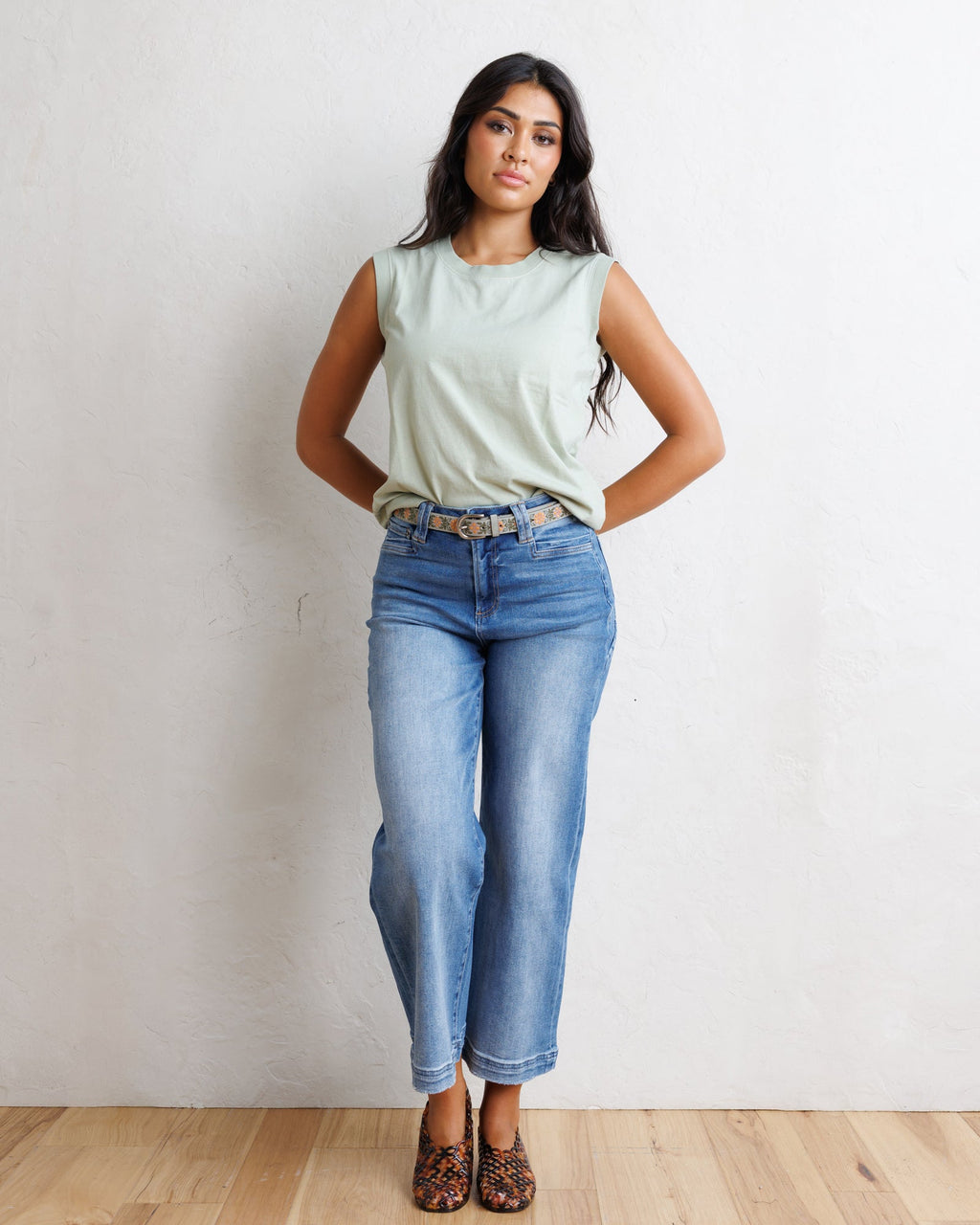 Oversized Relaxed Crewneck Tank