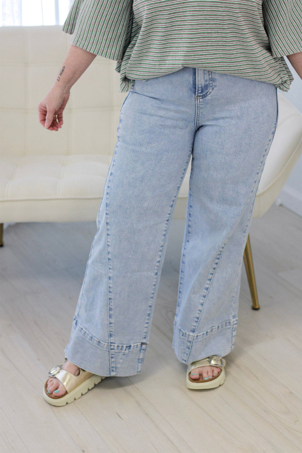Beau Blue Plus-Size Panel-Seam Loose-Fit Jeans