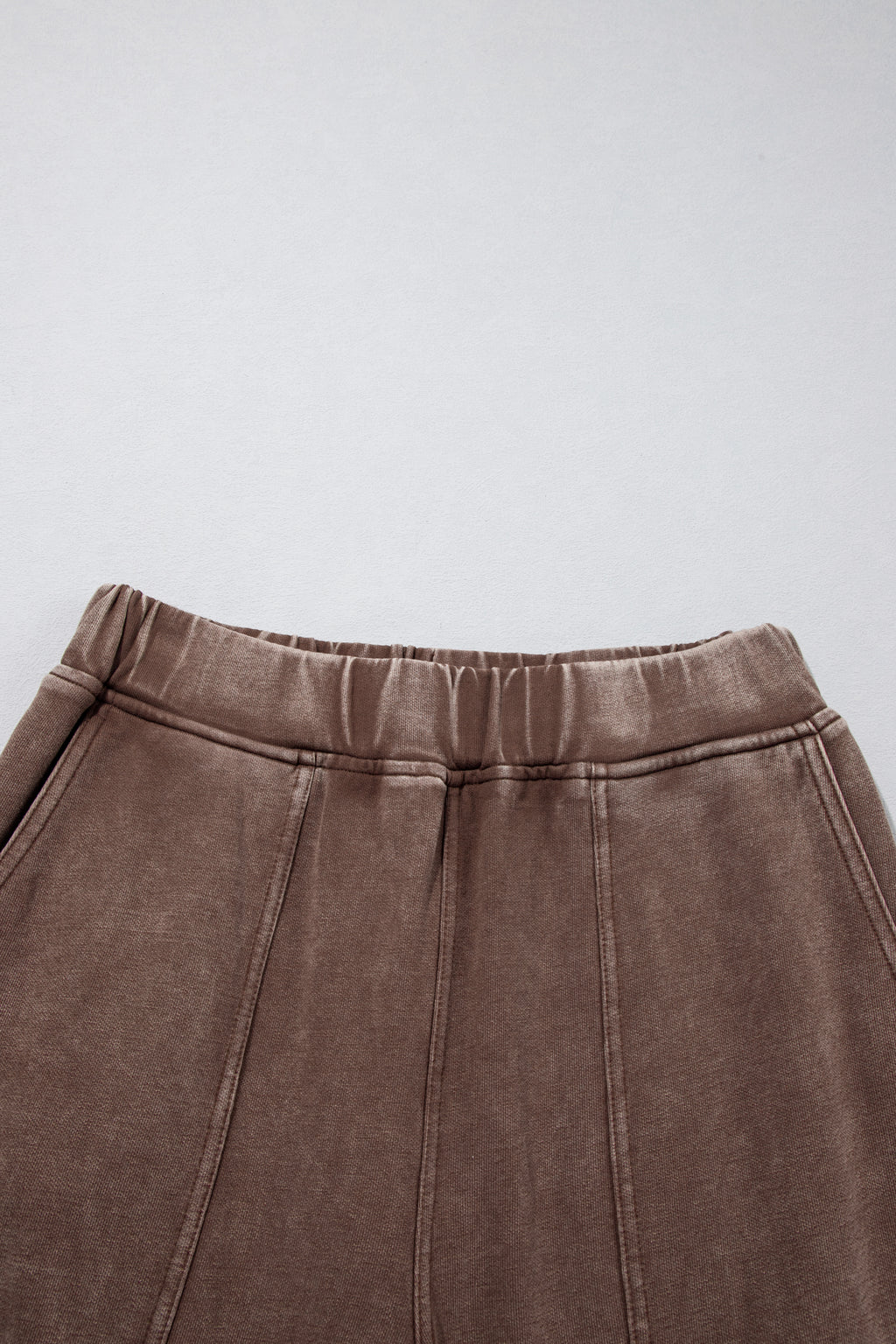 Coffee Mineral-Wash Cotton Barrel Pants with Pockets