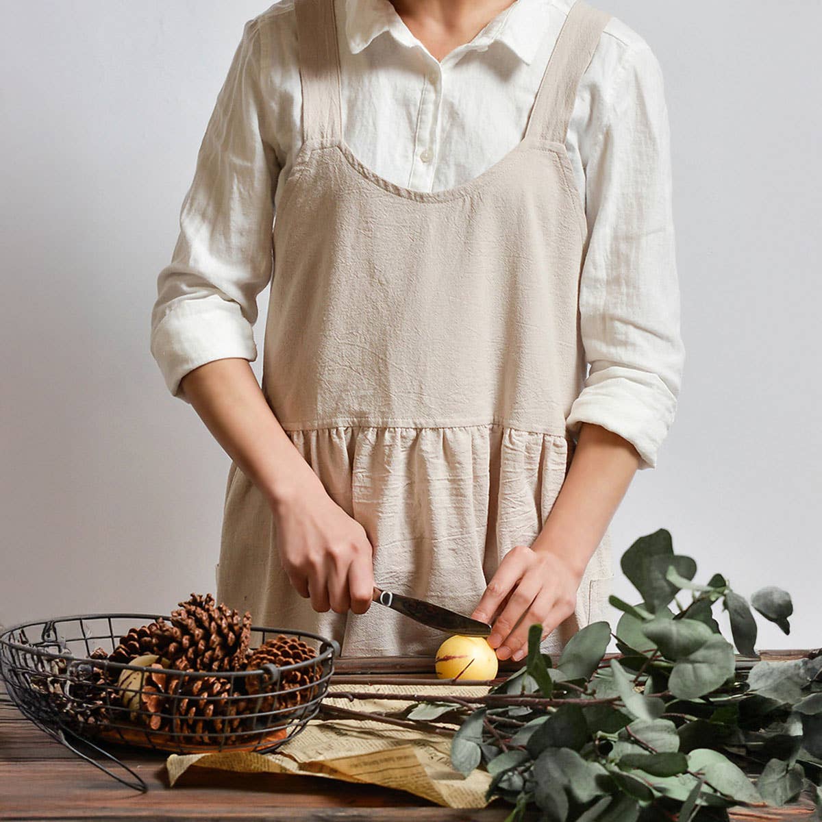 Solid Color Cotton Linen Apron with Pockets
