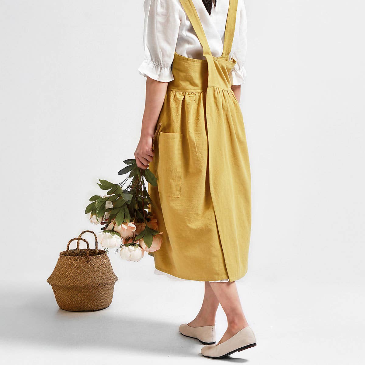 Solid Color Cotton Linen Apron with Pockets
