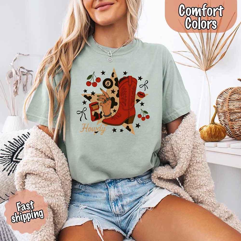 Howdy Cowgirl Star Collage Tee