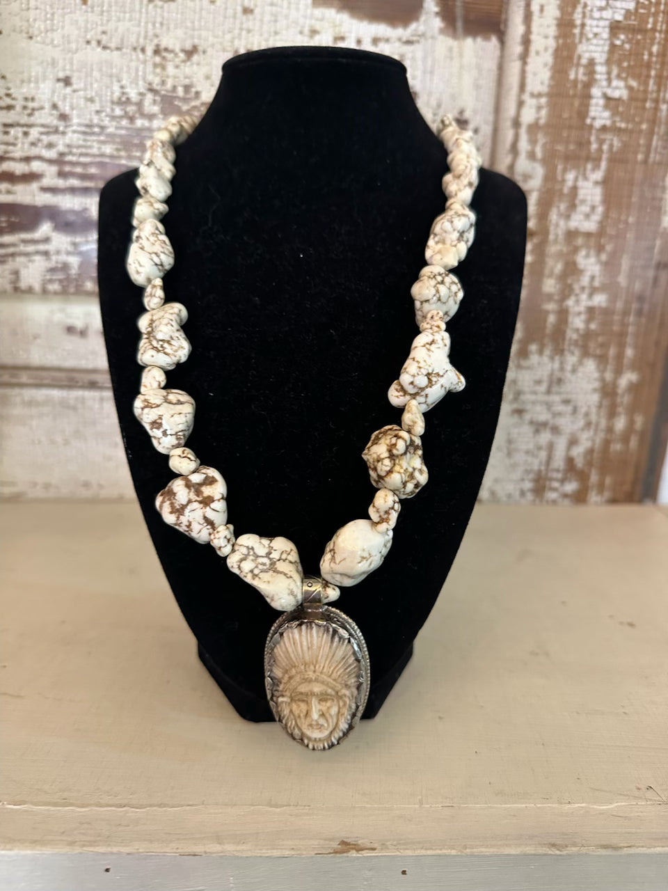 JO Necklace 2024
