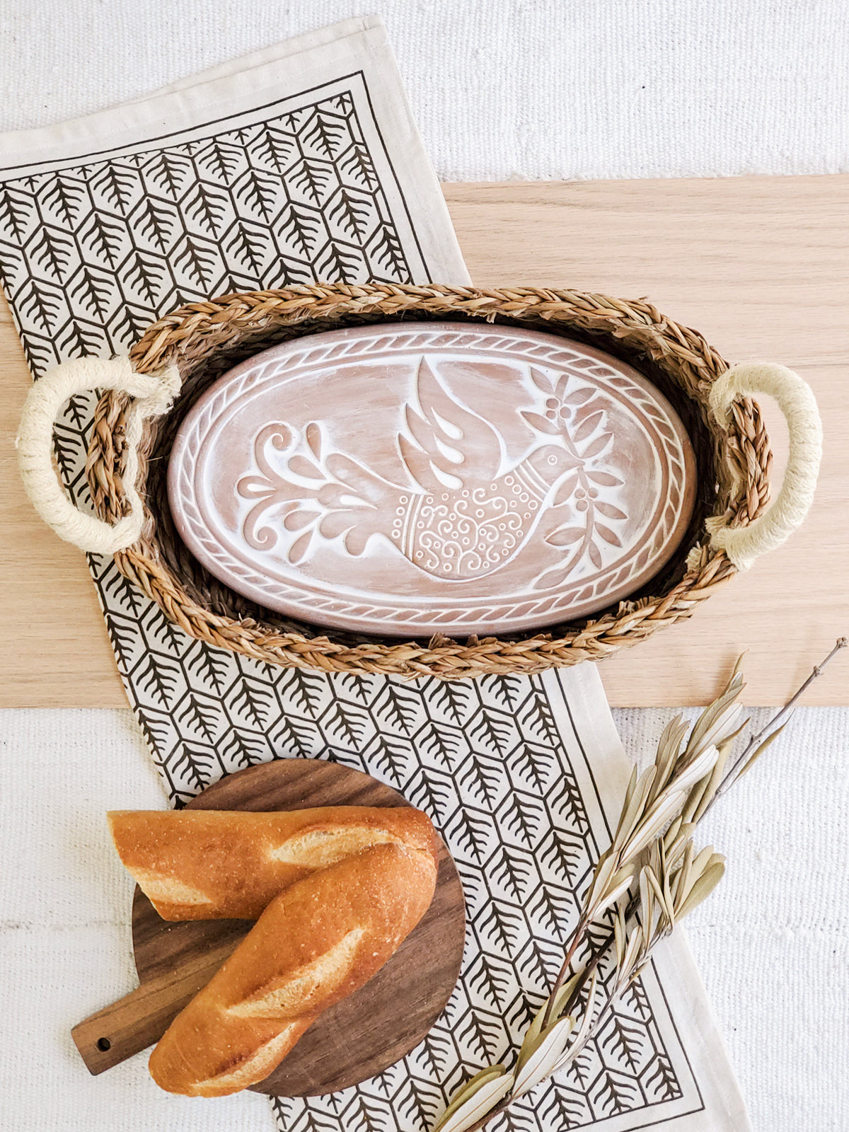 Bread Warmer & Basket Set with Tea Towel - Bird Oval