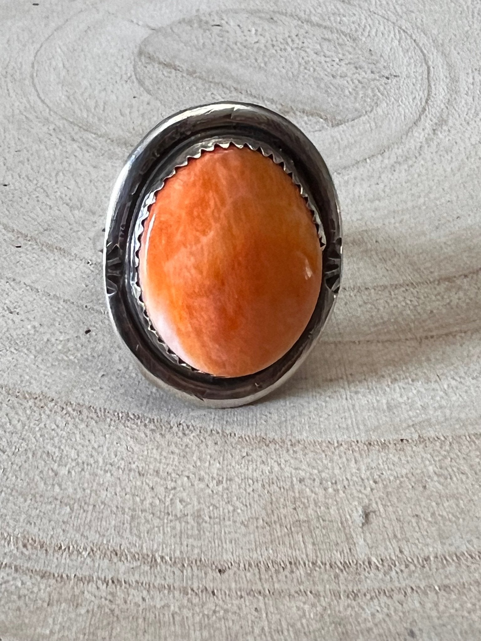 Ernest Hawthorne Navajo Spiny Oyster & Sterling Silver Ring — Size 8