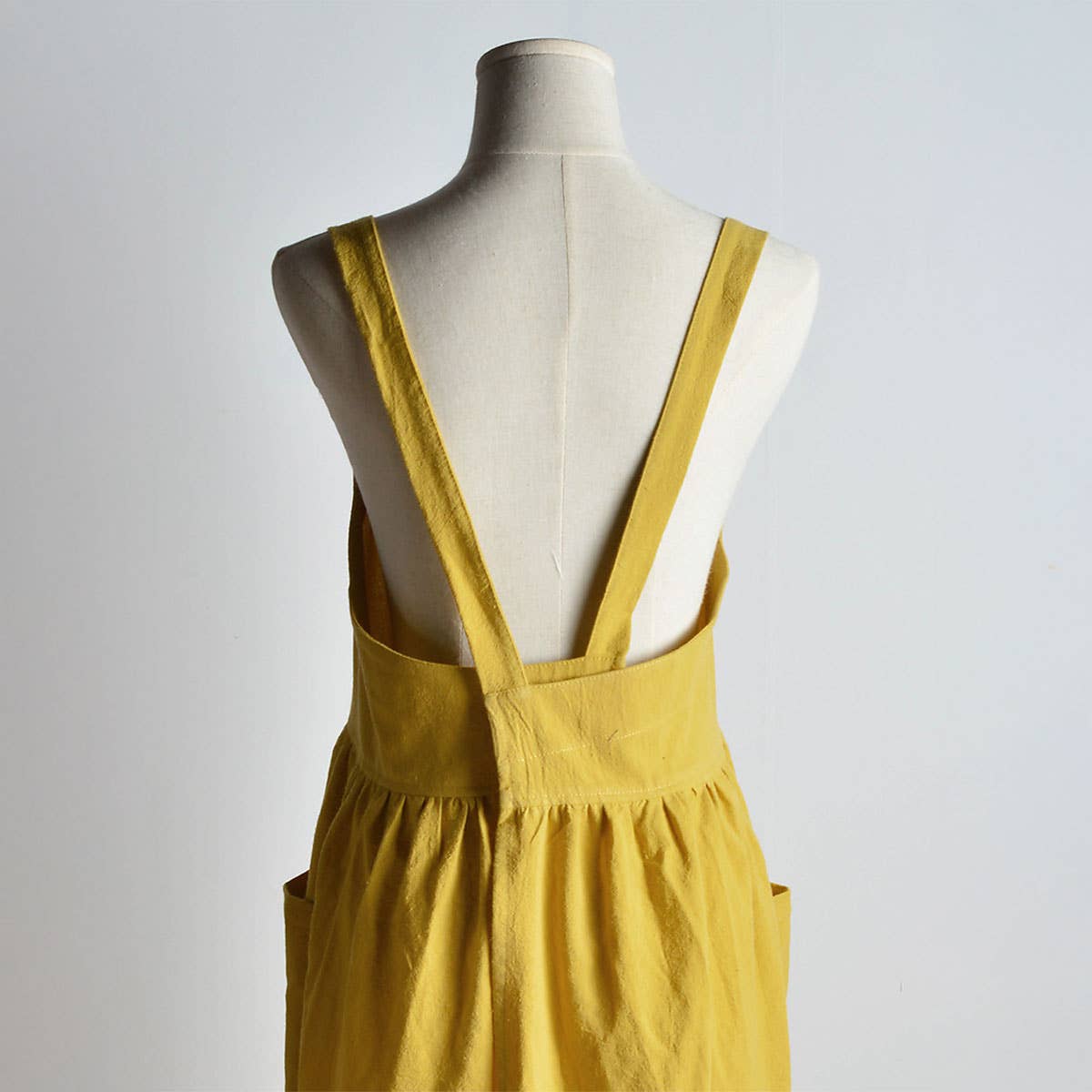 Solid Color Cotton Linen Apron with Pockets