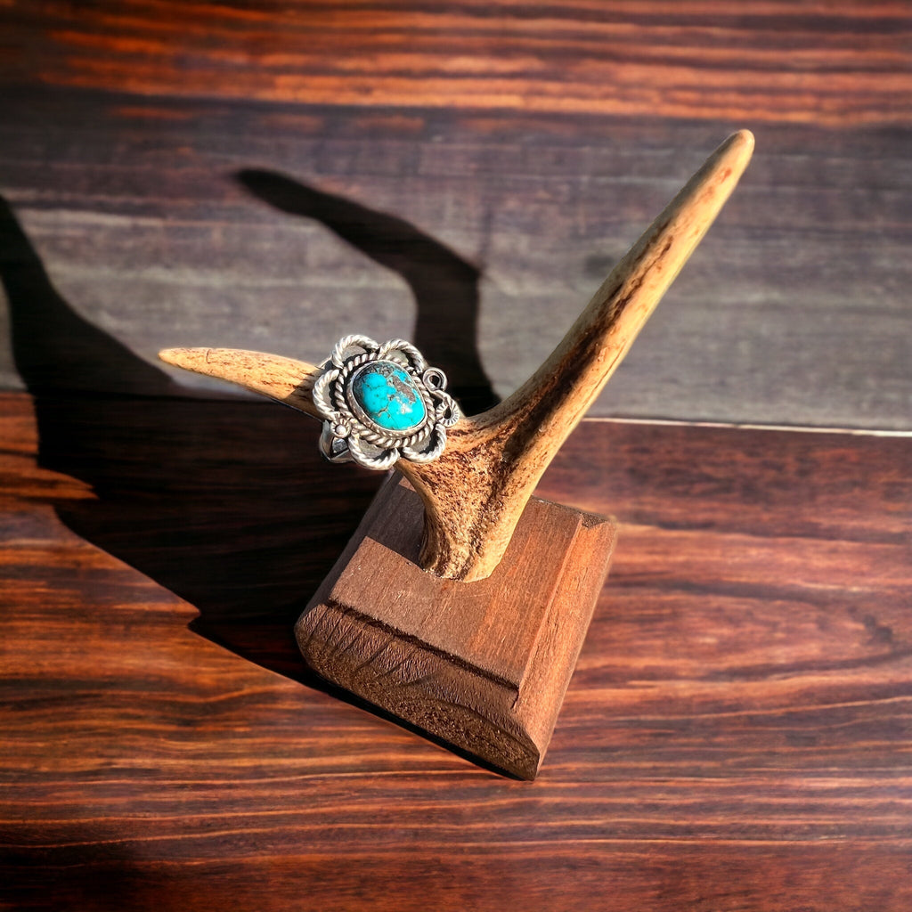 Turquoise Cabochon Sterling Silver Flower-Base Ring — Size 5